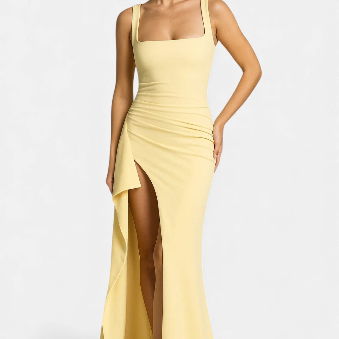 Kinga - Asymetryczna Sukienka Wieczorowa z Wysokim Rozporkiem